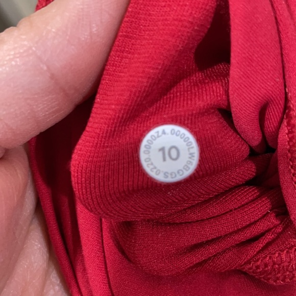 Lululemon align cropped red leggings - Picture 3 of 3